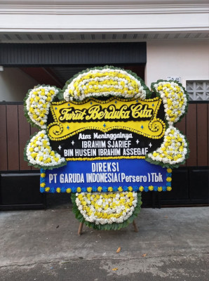 Papan Bunga Duka di Madureso