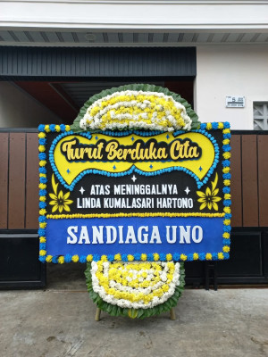 Papan Bunga Duka di Madureso